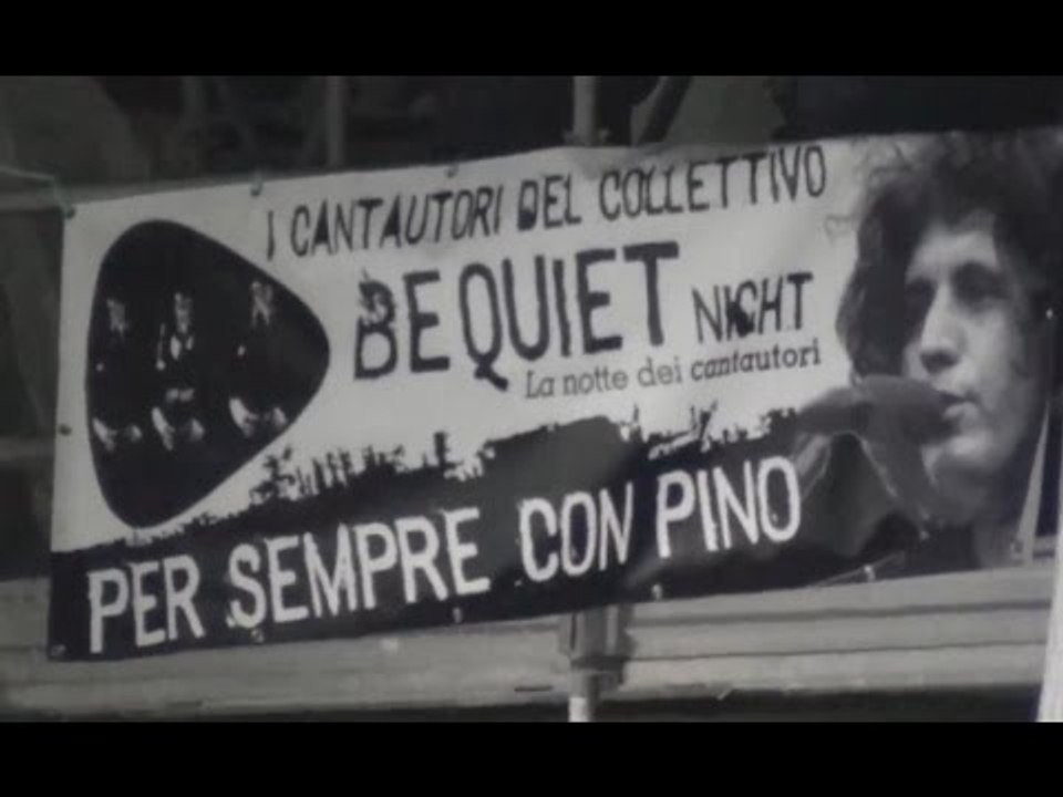 Napoli - In 100mila al flash mob per Pino Daniele -3- (06.01.15)