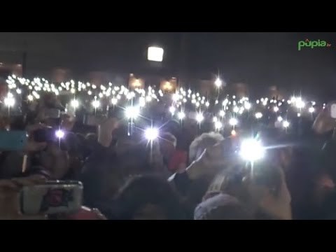 Napoli - In 100mila al flash mob per Pino Daniele -1- (06.01.15)