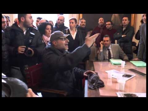 Napoli - Fine del commissioramento del teatro San Carlo (03.01.15)