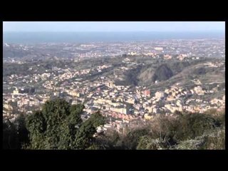 Napoli - La neve e il gelo bloccano la città -1- (31.12.14)
