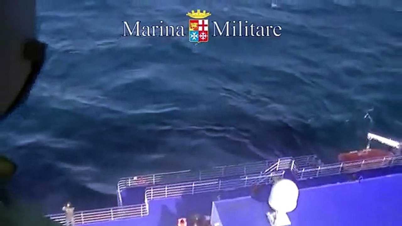 Corfù (Grecia) - Traghetto in fiamme ''Norman Atlantic'' -18- (30.12.14)