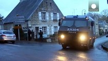 Caza al hombre en el norte de Francia de los sospechosos del atentado contra Charlie Hebdo