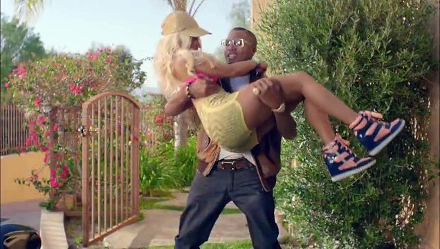 Nicki Minaj - Right By My Side (Explicit) ft. Chris Brown