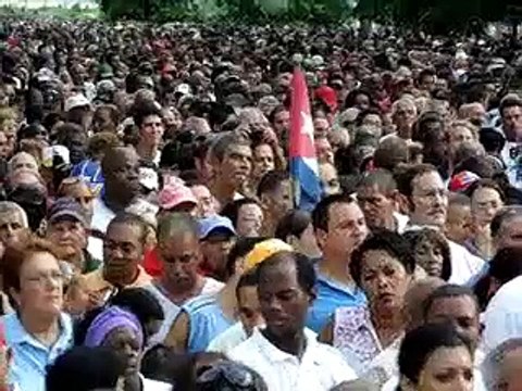 Oct. 2012 : Castro fustige le capitalisme devant des milliers de Cubains