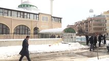 Davutoğlu, Cuma Namazını Abdulkadir Geylani Camisi'nde Kıldı