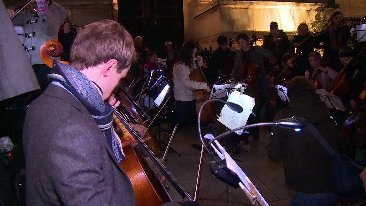 150 musicians play in memory of Charlie Hebdo victims