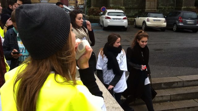 Charlie Hebdo : 350 lycéens dans la rue