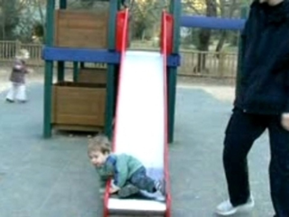 sur le toboggan