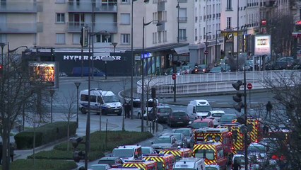 Prise d'otages à Vincennes: images de l'assaut