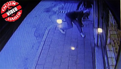 Kuyumcu, soyguncuları silahla kovaladı