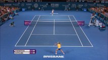 Brisbane: Sharapova gegen Ivanovic im Finale