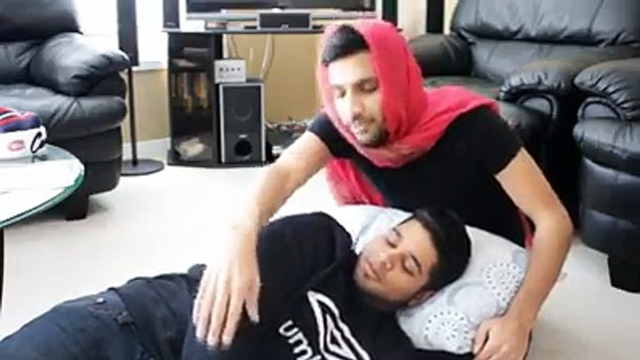 when you tell your mom a secret funny video by Zaid Ali (ZaidAliT)