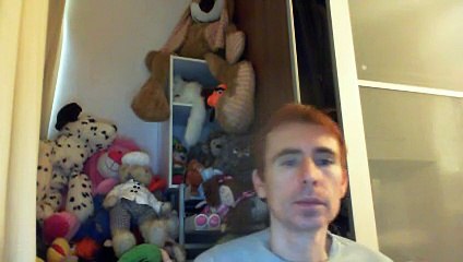 Wiwi égratigne "la vestaglia" de Massimo Ranieri