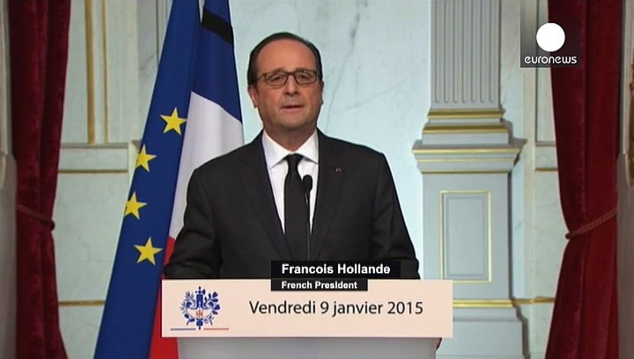 OKFrançois Hollande e vários líderes europeus na marcha da unidade em Paris