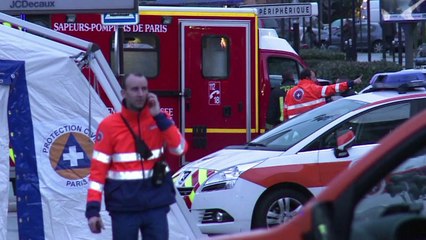 Obama ao lado dos franceses