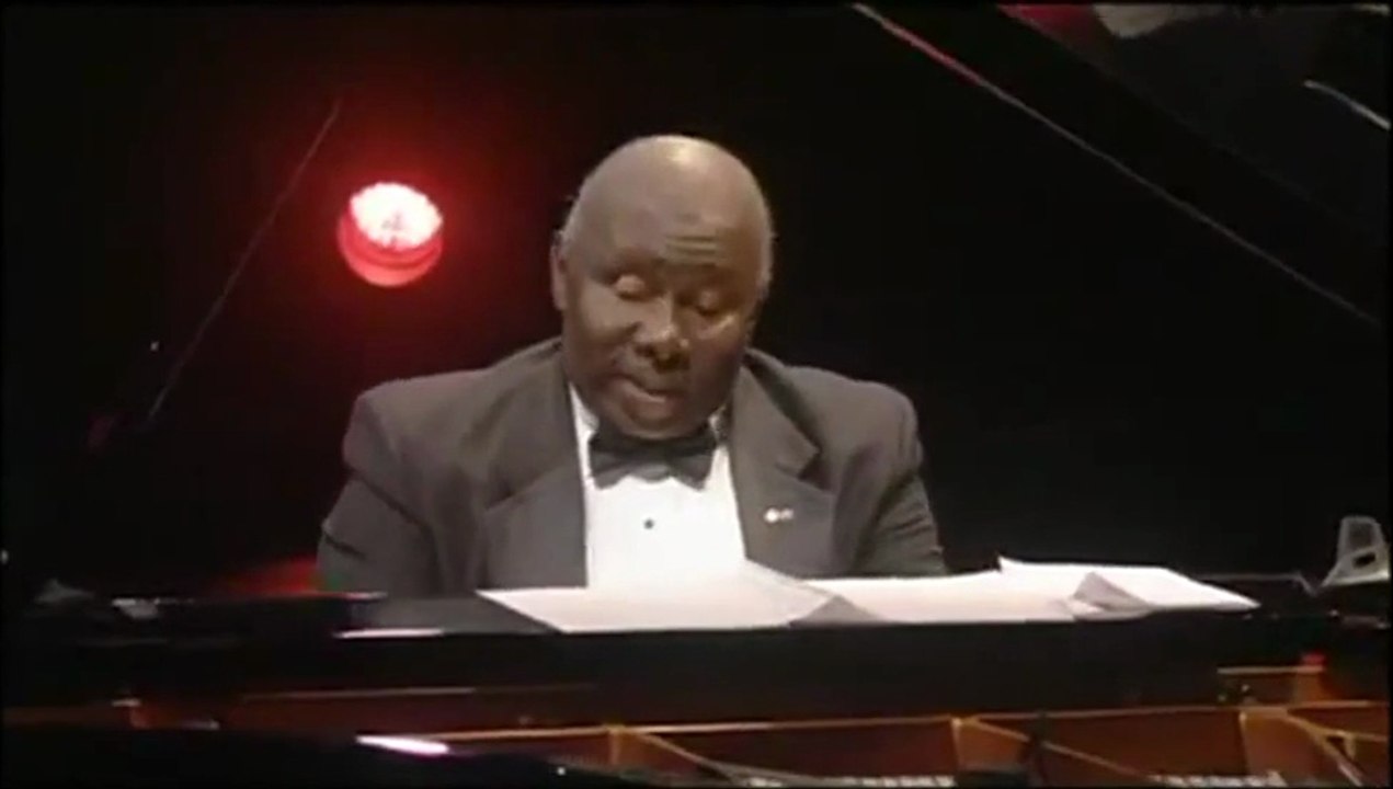 OLIVER JONES – Gershwin Medley (Montreal 2004, HD)