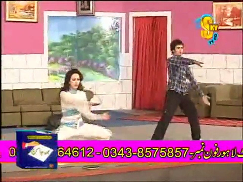 Deedar Hot Nanga Dance On Stage 2014