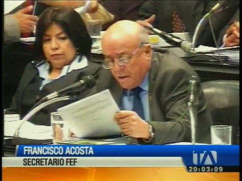 Chiriboga acató sin comentarios la suspensión de elecciones en la FEF