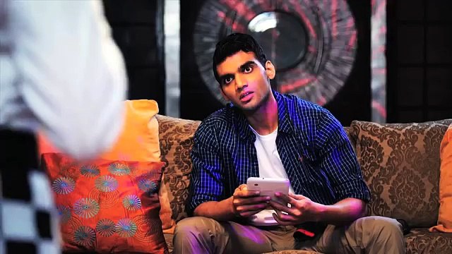 Roy Jacqueline Fernandez And Arjun Rampal Kissing Scene