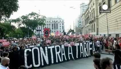 Video herunterladen: Brasile, scontri e arresti a marcia contro aumento costi trasporto pubblico