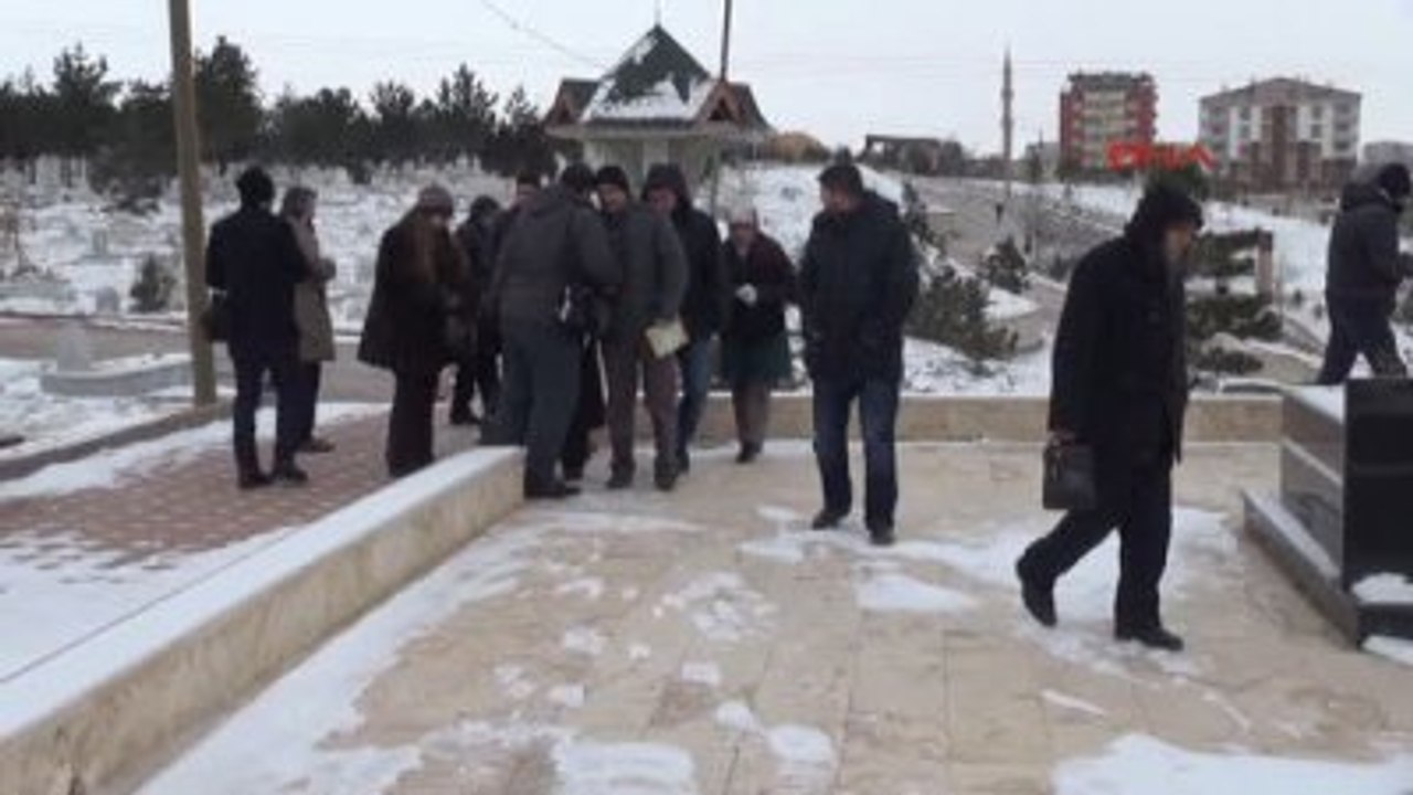 Sivas -Meslektaşları İsmail Güneş'i Unutmadı