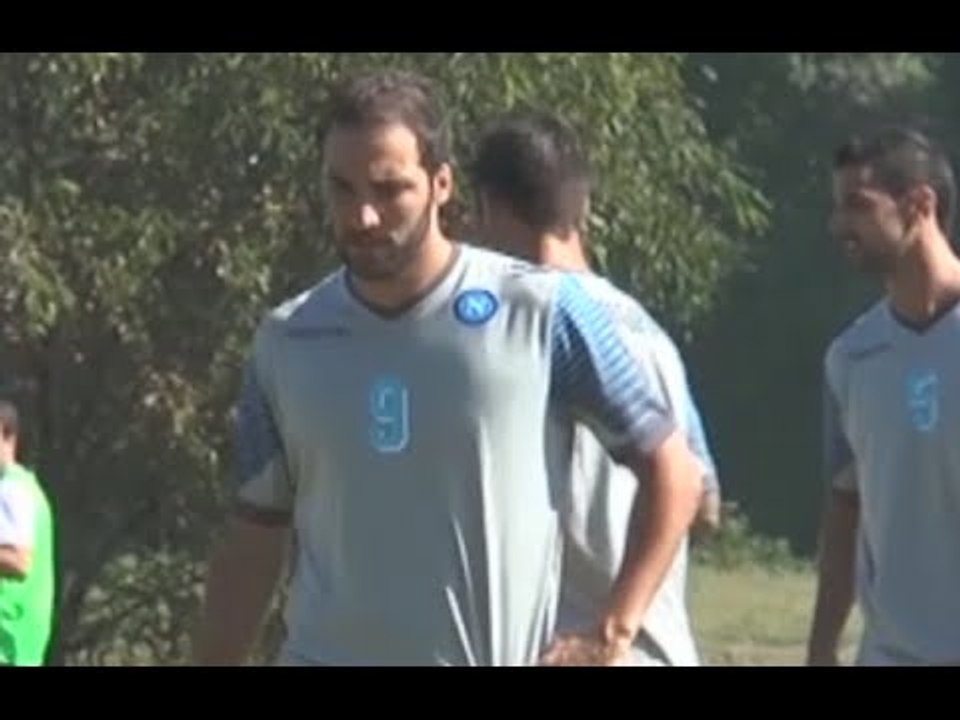 Napoli - L'attesa per la supersfida tra Napoli...