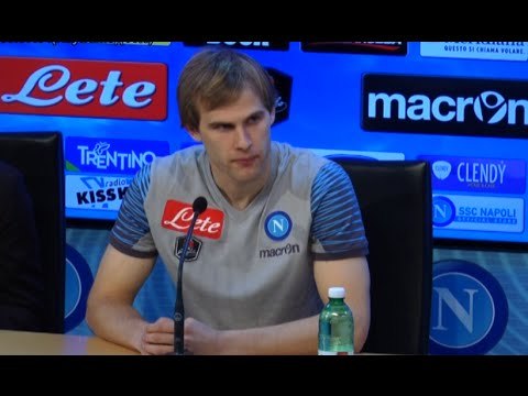 Napoli - La conferenza stampa di presentazione di Strinic (09.01.15)