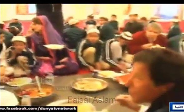 Imran Khan, Reham Khan Having Lunch With Madrassa Students