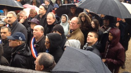 Charlie Hebdo. Temoignage des jeunes au jardin public