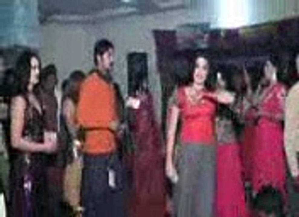 vlc-record-2013-04-24-15h20m30s-VTS_01_1.VOB-