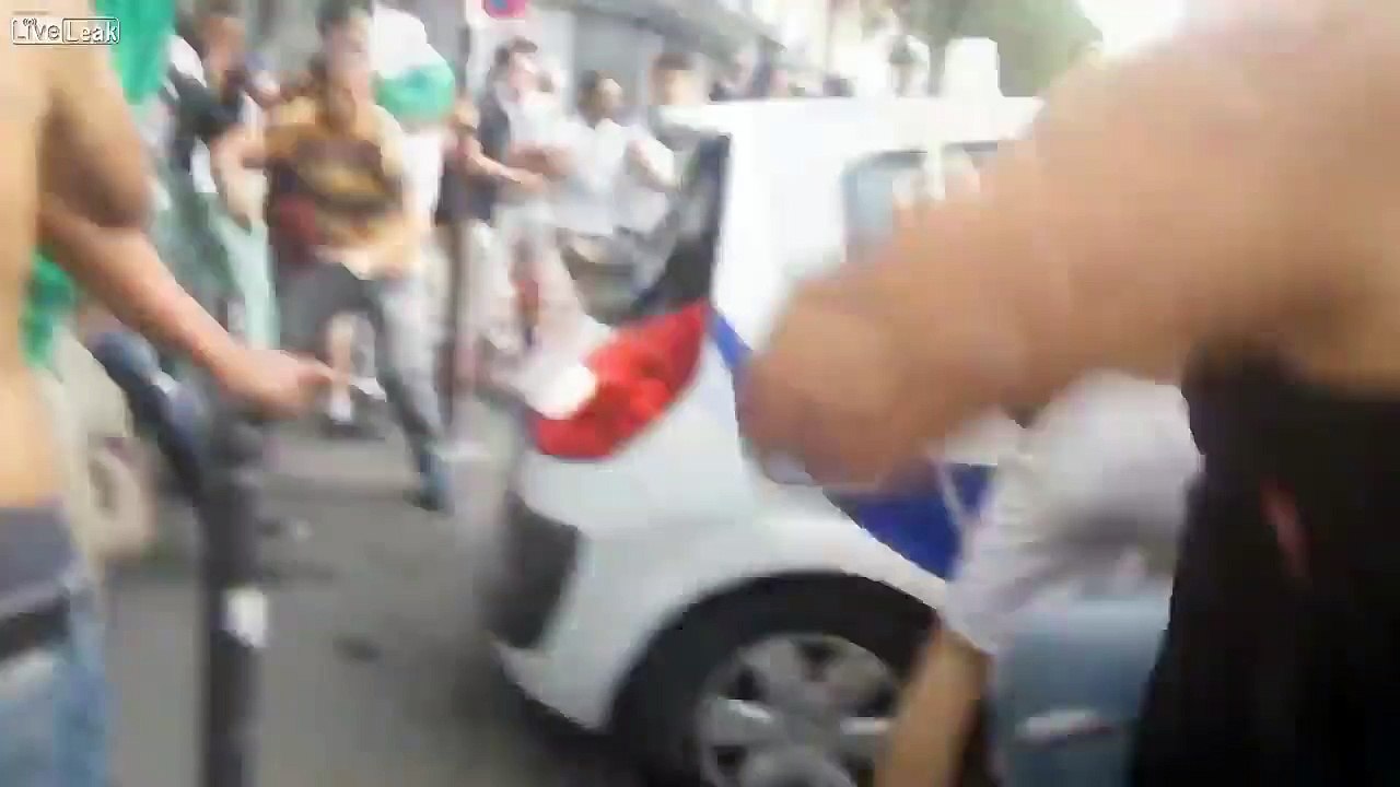 Des racailles attaquent Paris sous les cris de Allahu Akbar