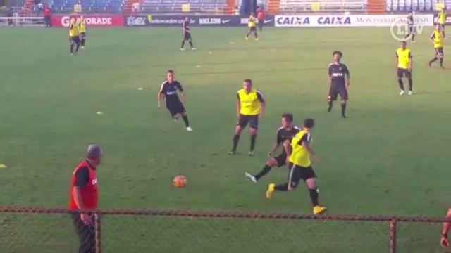 Na volta de Tite, Corinthians treina forte esquema tático nos EUA