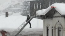 Bolu - Kar Yağışı Bolu Dağı'nda Ulaşımı Etkiliyor