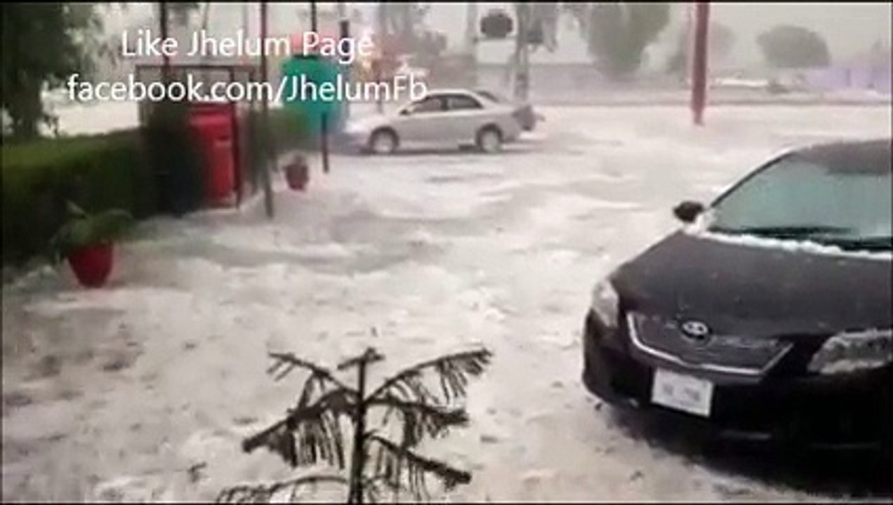 Snow fall in pakistan 2015