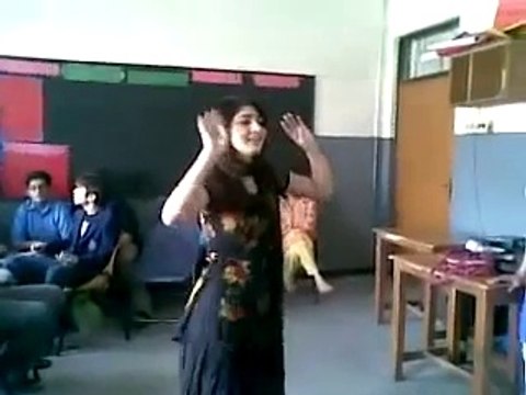 GREAT PAK PUSHTO MUSIC WITH PAK GIRL DANCE PAKISTAN , PESHAWAR