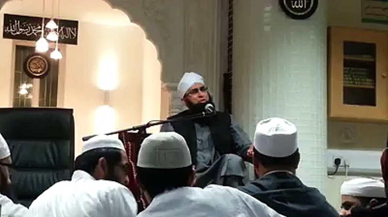 har shakhs ki garden pe hai ehsaan muhammad saw...
