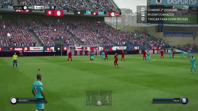 E essa lambança de Ramires e Fernandinho, no Fifa 15?! Kkk! Resultou em gol adversário ainda!