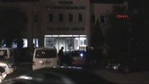 Bodrum - Polis, Minibüsün Kapısını Açınca Kaçaklarla Karşılaştı