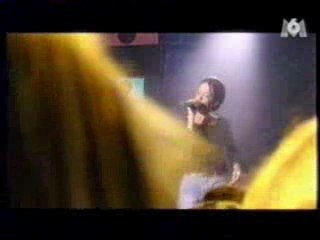 Alizee -  Il jouait du piano debout