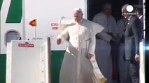 Papa Francis Asya turunda