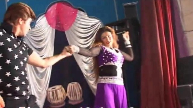 Nazia Iqbal, Sitara Younas - Da Khkulay Zama De