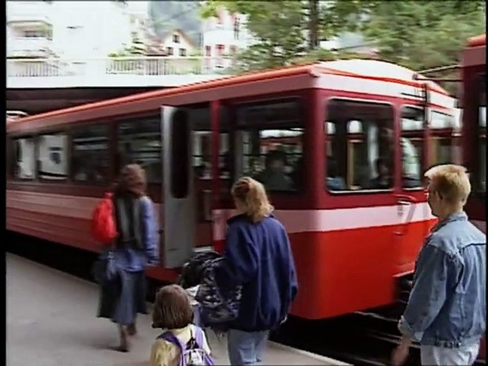 BY THE RIGI - RAILWAYS TO THE QUEEN OF THE MOUNTAINS