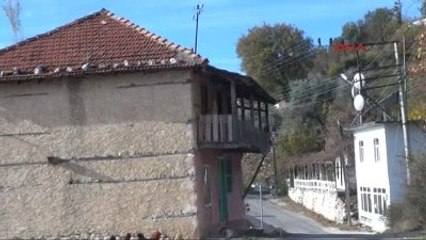 Antalya Taş Değirmende 80 Yıllık Gelenekle Tahin Üretiyorlar