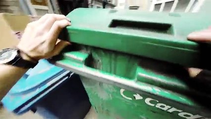 Unbelievable Parkour Escape from Rabid Zombies