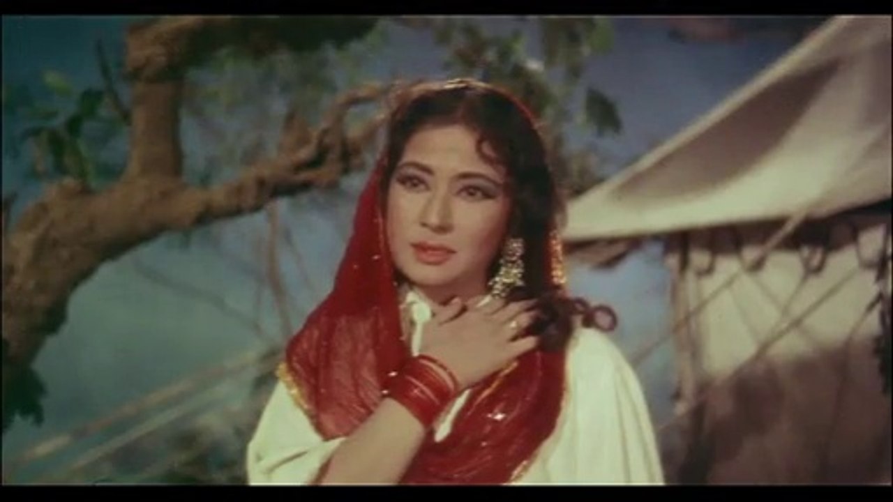 LATA MANGESHKAR - Mausam Hai Aashkana - PAKEEZA