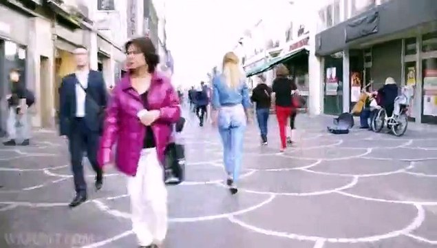 That Jeans Look Pretty Real But Its Just Paint-Entertainment & Fun Vidoes