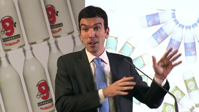 Bologna - Maurizio Martina presso la sede della Granarolo SPA (10.01.15)