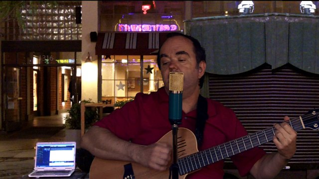 Winston K sings Starman by David Bowie