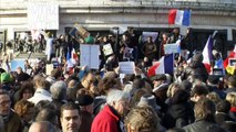 Hundreds of thousands take part in unity march in Paris