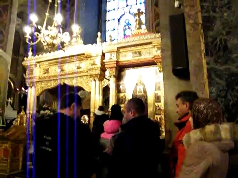 Profesori și elevi din Cernăuți au venit la Iasi sa se inchine la Sfanta Parascheva